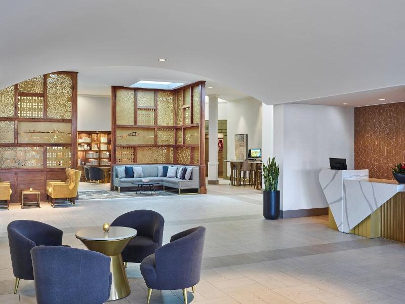 Sheraton Portland Airport Hotel image