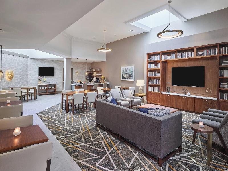 Sheraton Portland Airport Hotel image