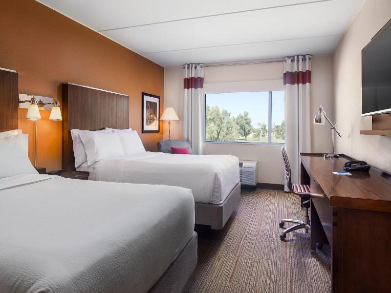 Four Points by Sheraton at Phoenix Mesa Gateway Ap image