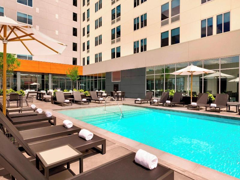 Aloft Dallas Love Field image