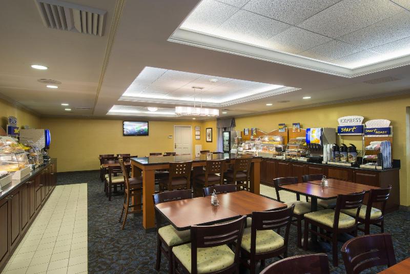 Holiday Inn Express and Suites King Of Prussia