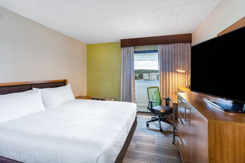 Holiday Inn Express and Suites King Of Prussia photo 16