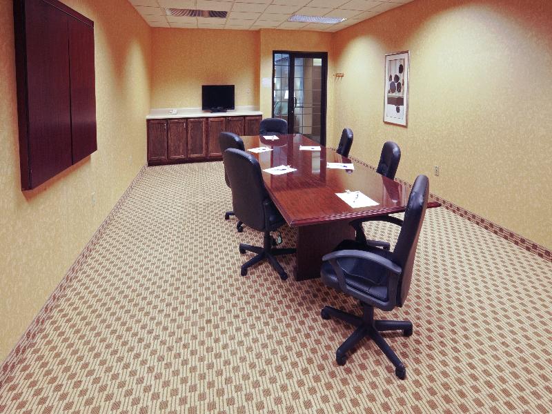 Holiday Inn Express and Suites Lebanon image