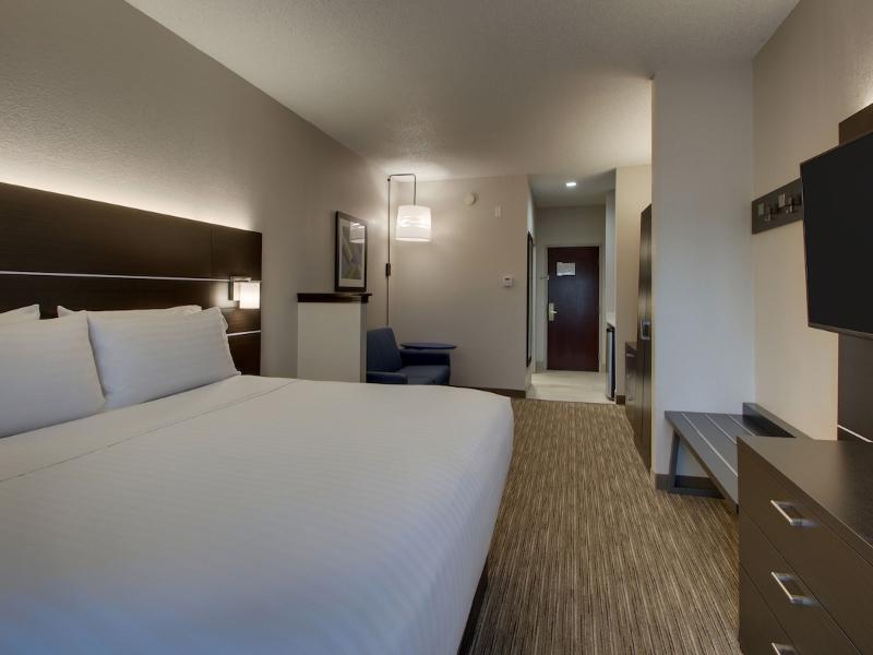 Holiday Inn Express and Suites Lebanon image