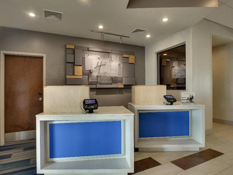 Holiday Inn Express and Suites Lancaster East Stra image
