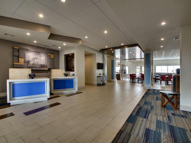 Holiday Inn Express and Suites Lancaster East Stra image