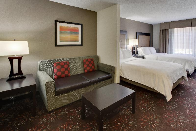 Holiday Inn Express and Suites Lancaster Lititz