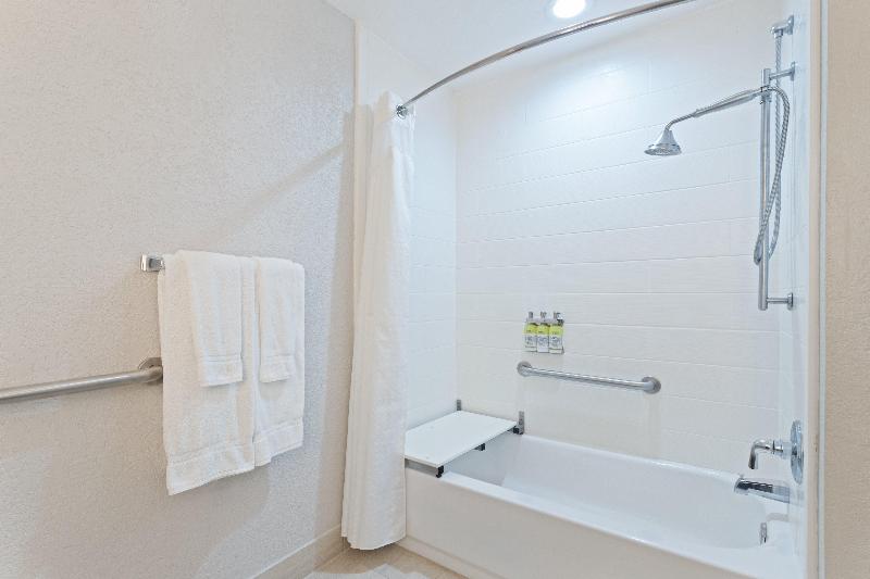 Holiday Inn Express and Suites Lake Placid photo 8