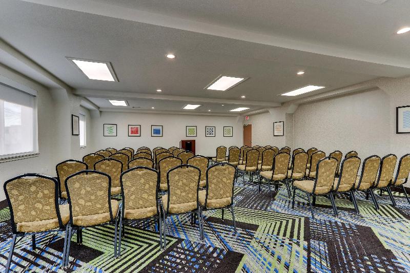 Holiday Inn Express and Suites Lake Worth Nw Loop image