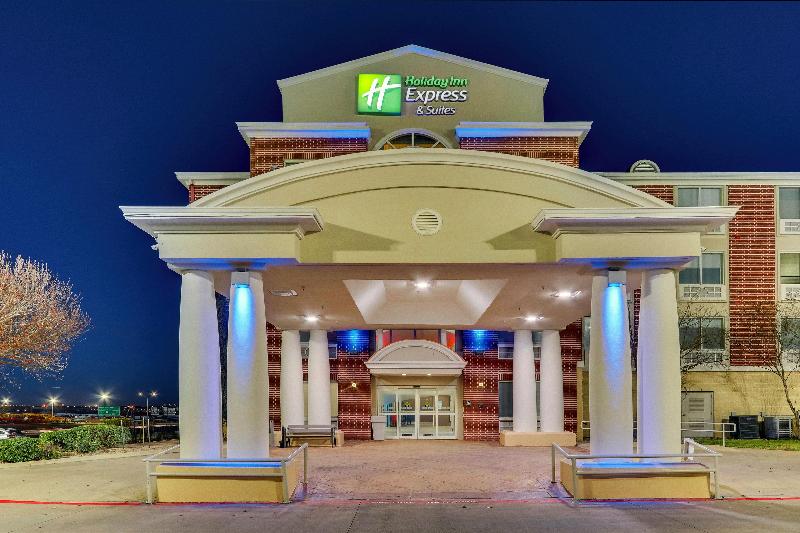 Holiday Inn Express and Suites Lake Worth Nw Loop image