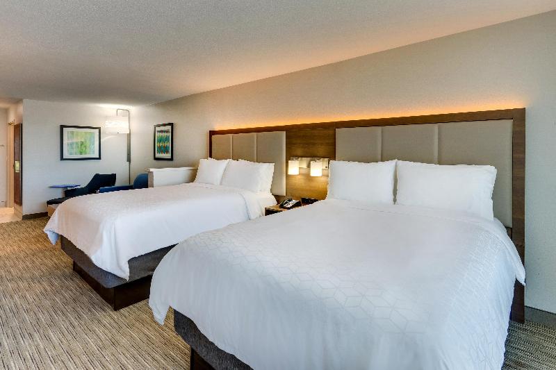 Holiday Inn Express and Suites Lake Worth Nw Loop image