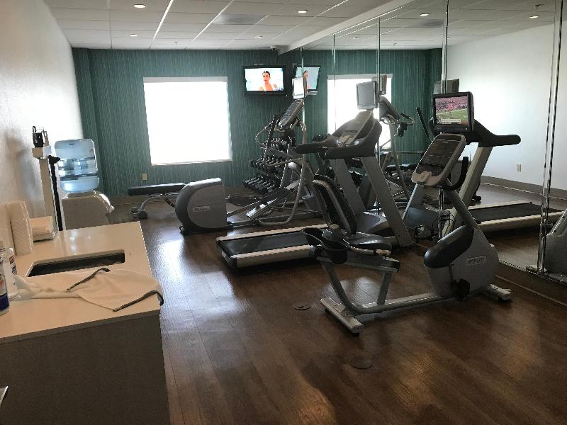 Holiday Inn Express and Suites Orlando South Daven image