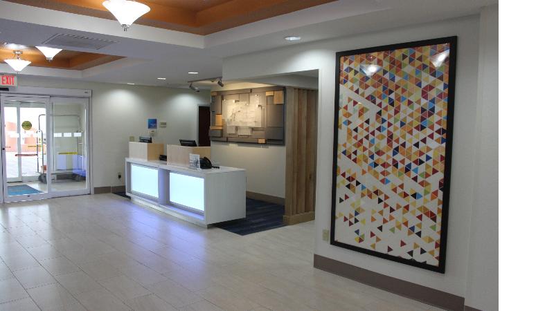 Holiday Inn Express and Suites Orlando South Daven image