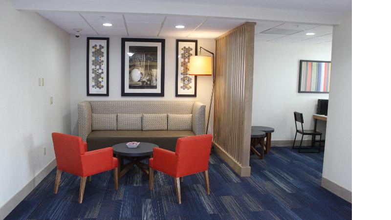 Holiday Inn Express and Suites Orlando South Daven image