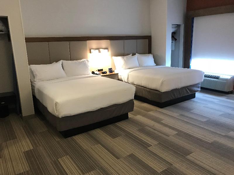 Holiday Inn Express and Suites Orlando South Daven image