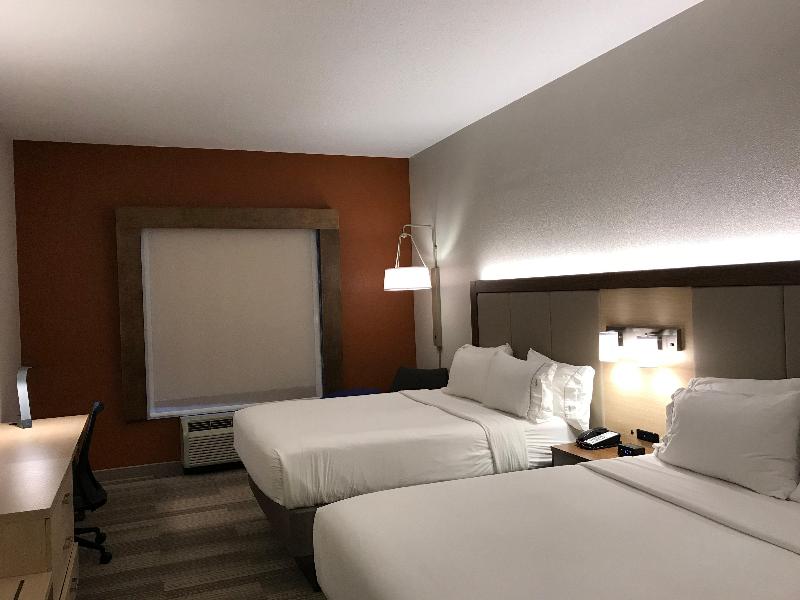 Holiday Inn Express and Suites Orlando South Daven image