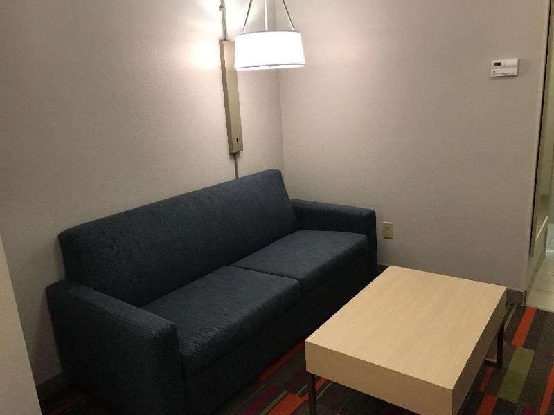 Holiday Inn Express and Suites Orlando South Daven image