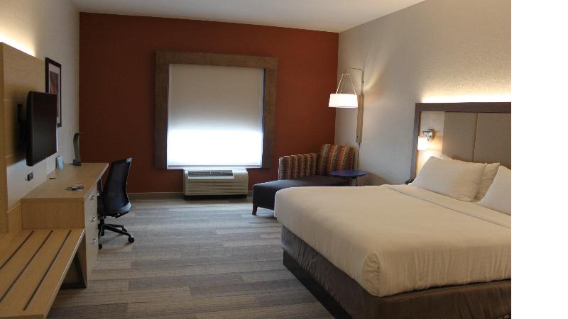 Holiday Inn Express and Suites Orlando South Daven image