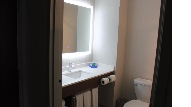 Holiday Inn Express and Suites Orlando South Daven image