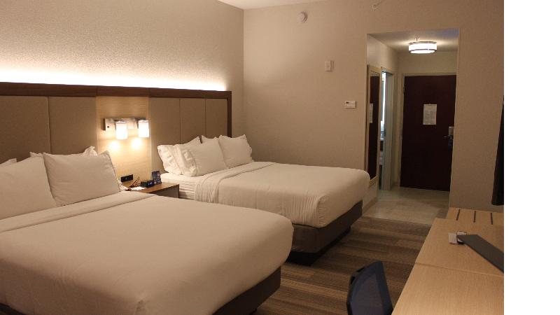 Holiday Inn Express and Suites Orlando South Daven image