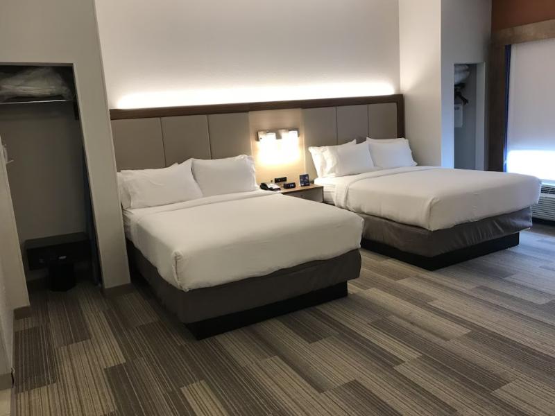 Holiday Inn Express and Suites Orlando South Daven image