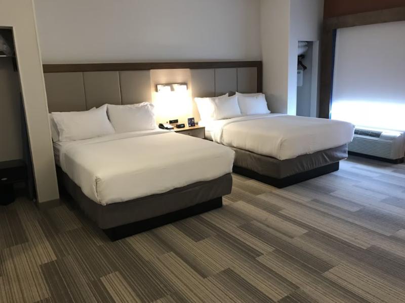 Holiday Inn Express and Suites Orlando South Daven image