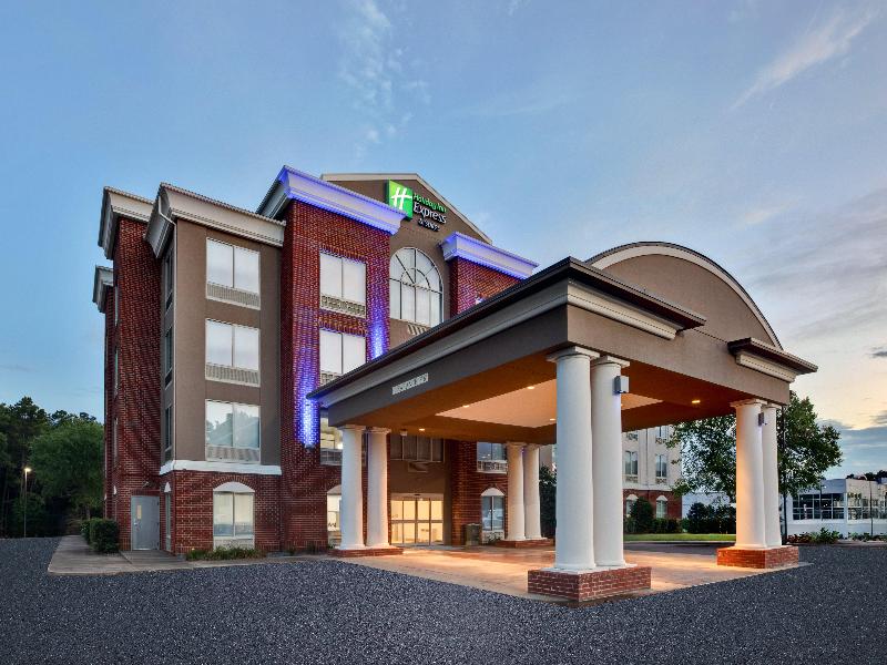 Holiday Inn Express and Suites West Monroe image