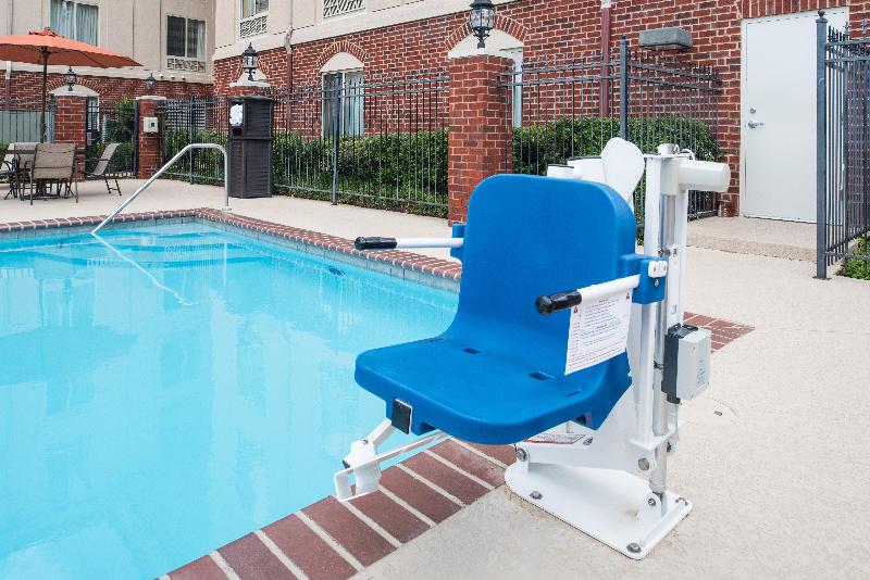Holiday Inn Express and Suites West Monroe image