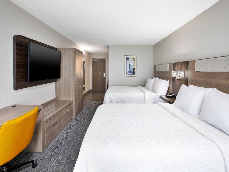 Holiday Inn Express and Suites West Monroe image
