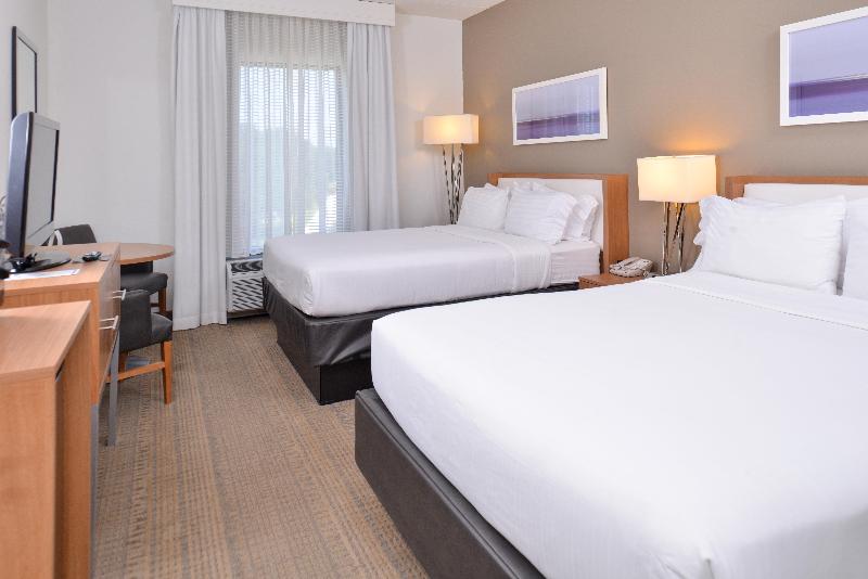 Holiday Inn Express and Suites New Orleans Airport photo 14