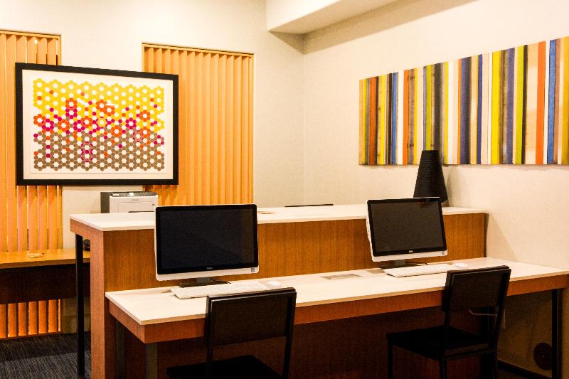 Holiday Inn Express & Suites New Boston by IHG image
