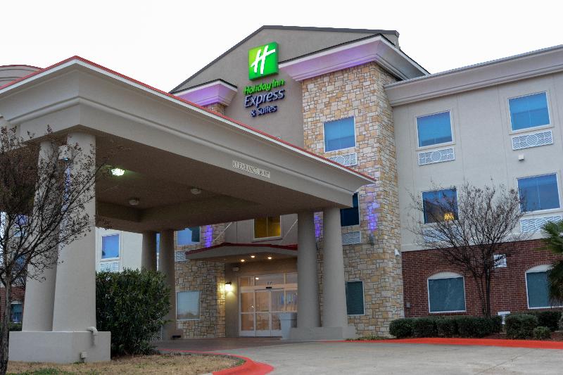 Holiday Inn Express & Suites New Boston by IHG image