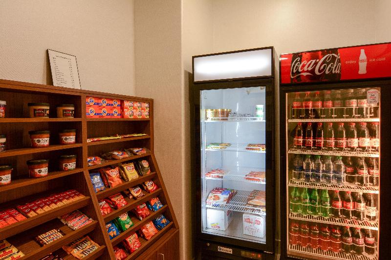 Holiday Inn Express & Suites New Boston by IHG image