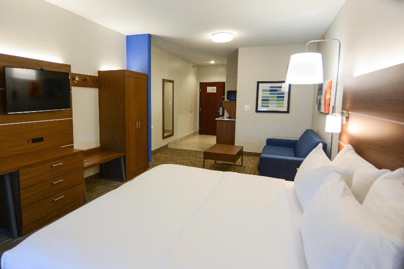 Holiday Inn Express & Suites New Boston by IHG image