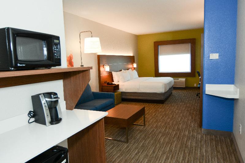Holiday Inn Express & Suites New Boston by IHG image
