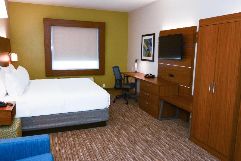 Holiday Inn Express & Suites New Boston by IHG image