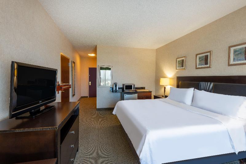 Holiday Inn Express and Suites North East Erie I 9 photo 14