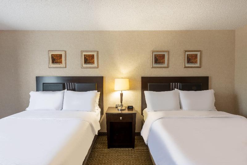 Holiday Inn Express and Suites North East Erie I 9 photo 22
