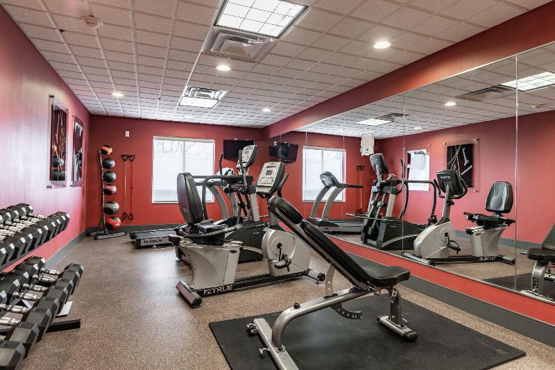Holiday Inn Express & Suites New Martinsville image