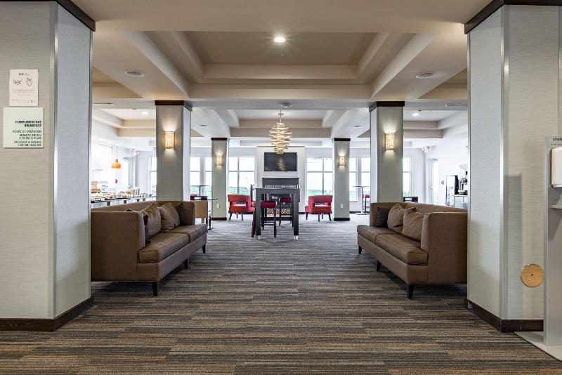 Holiday Inn Express & Suites New Martinsville image