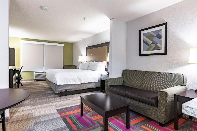 Holiday Inn Express & Suites New Martinsville image