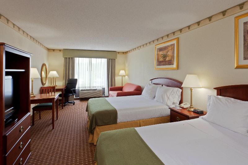 Holiday Inn Express & Suites North East By IHG image
