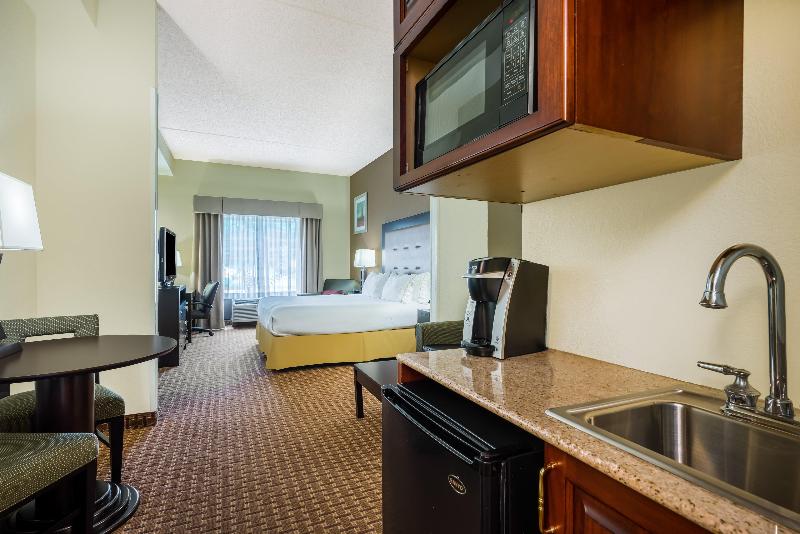 Holiday Inn Express & Suites North East By IHG image