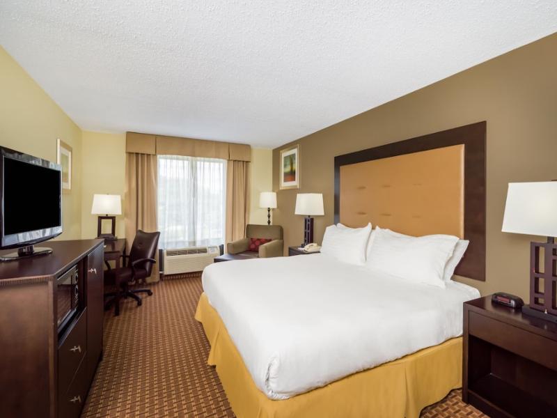 Holiday Inn Express & Suites North East By IHG photo 12