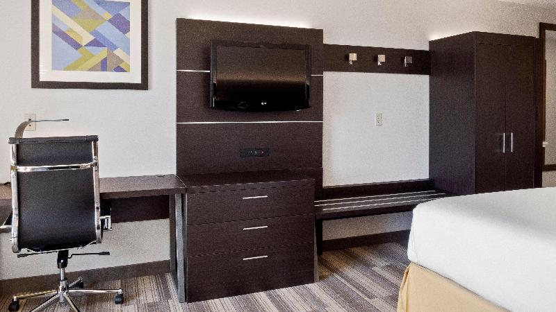 Holiday Inn Express And Suites Newton Sparta