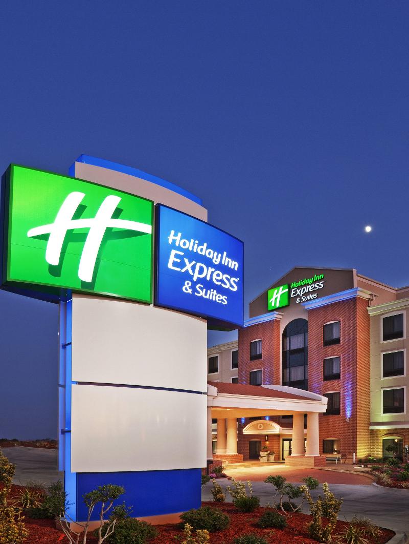 Holiday Inn Express Suites Oklahoma City WestYukon