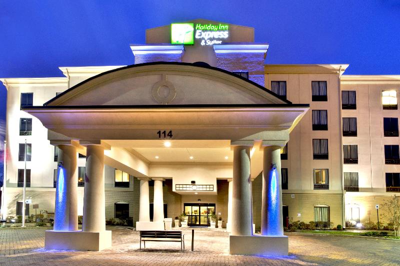 Holiday Inn Express Knoxville West Oak Ridge image