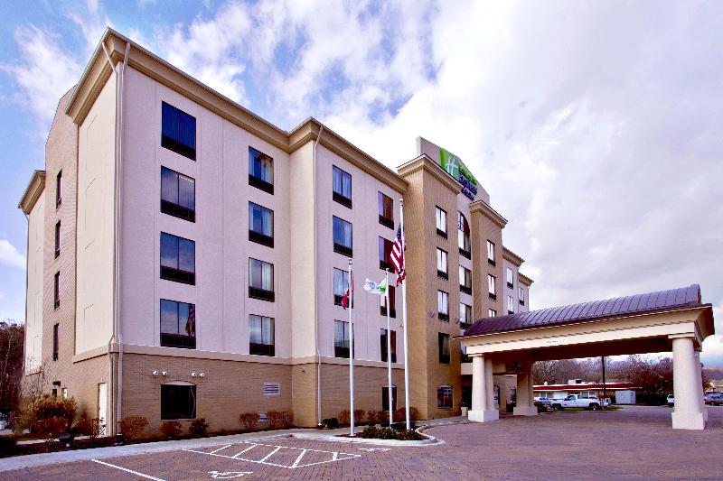 Holiday Inn Express Knoxville West Oak Ridge image