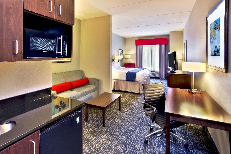 Holiday Inn Express Knoxville West Oak Ridge image