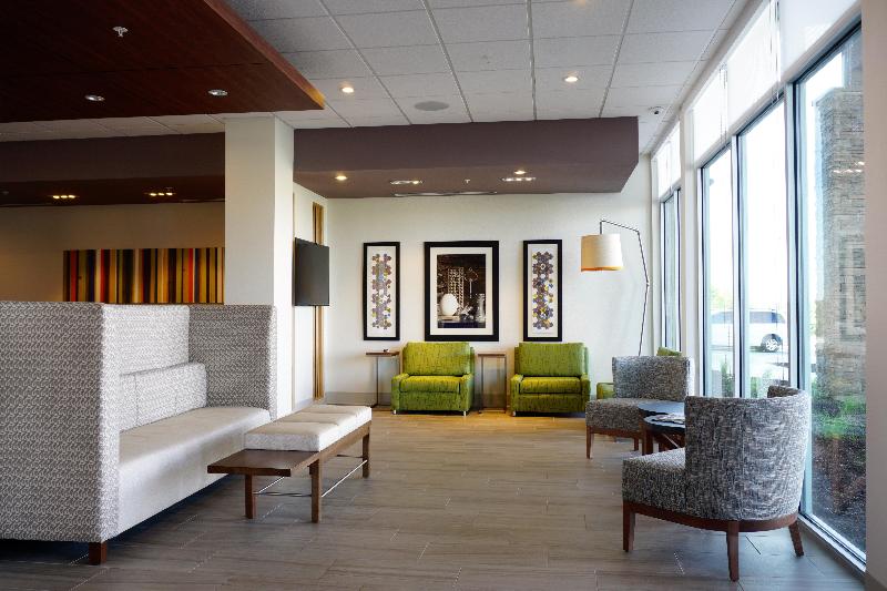 Hotel Holiday Inn Express and Suites Omaha Millard Area